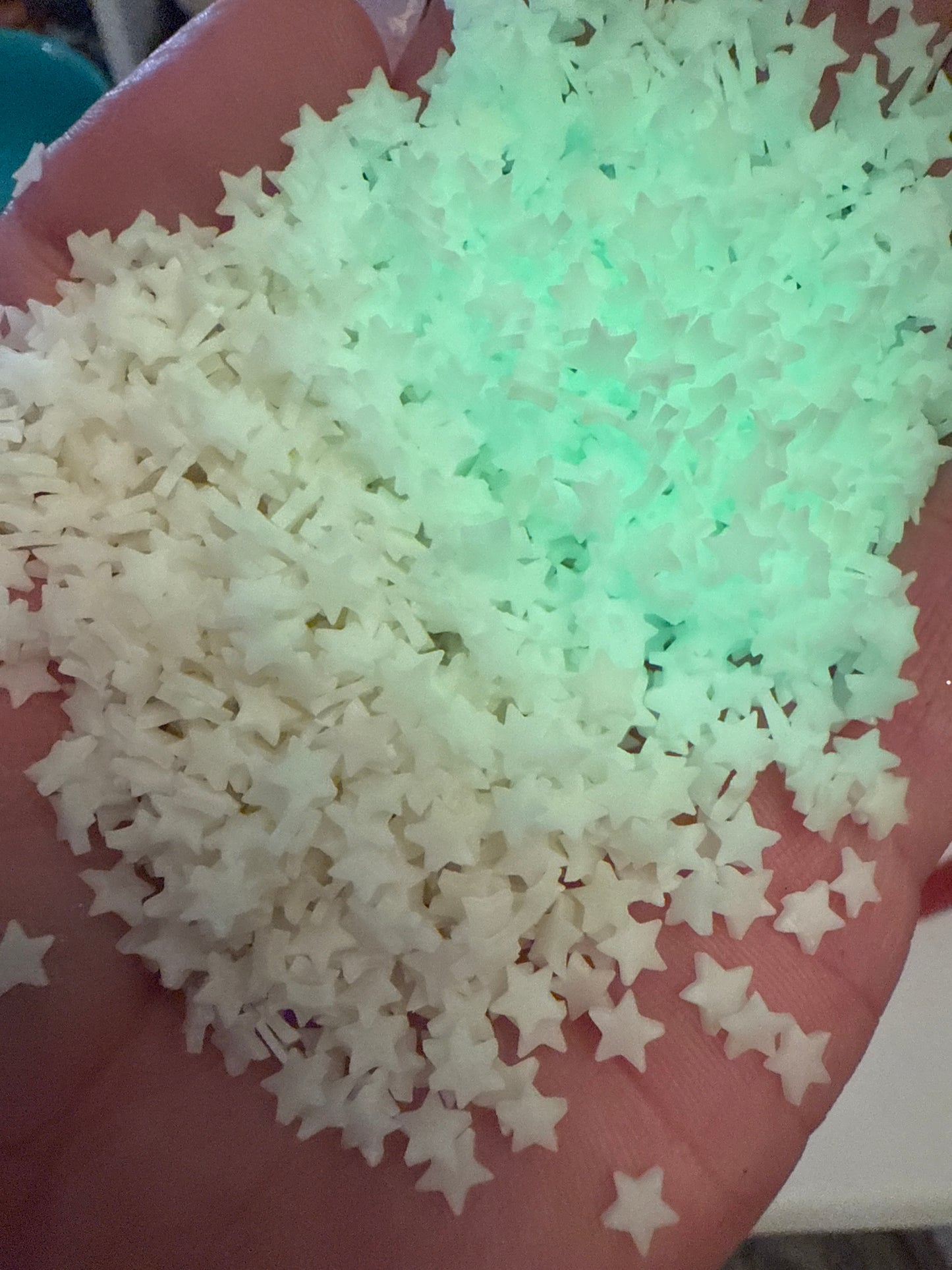 #35 Glow In The Dark Stars Additives